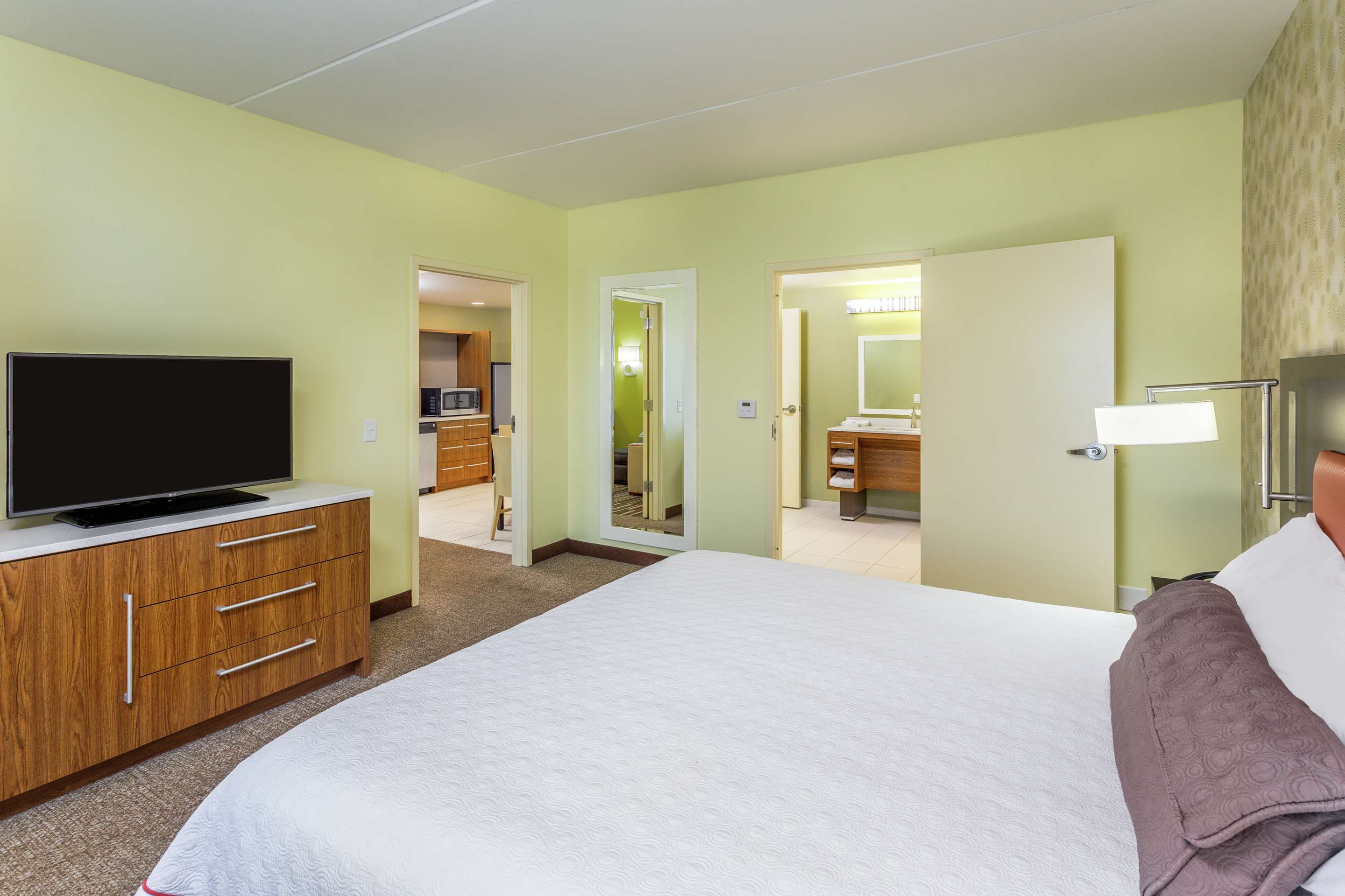 1 King Bed 1 Bedroom Suite3 options